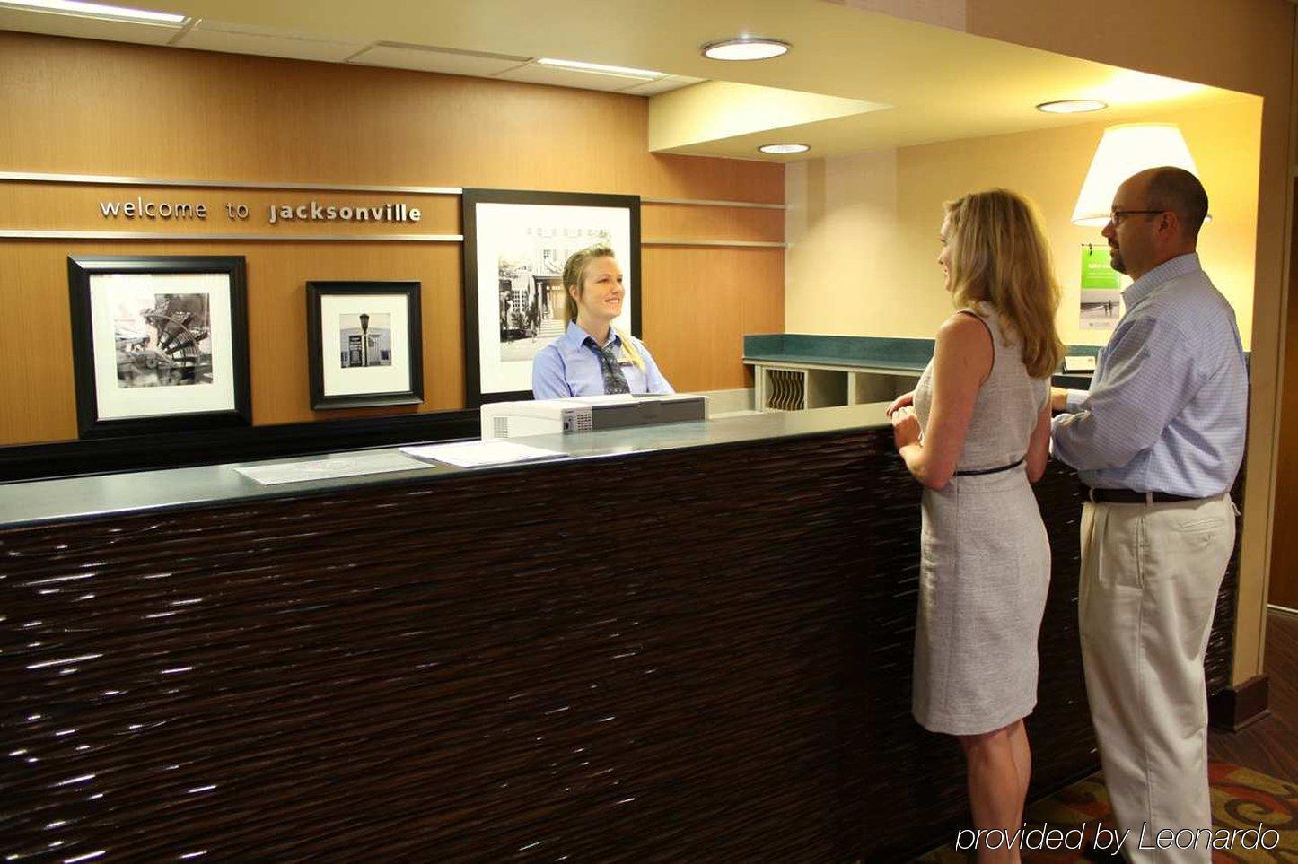 Hampton Inn Jacksonville - I-95 Central מראה פנימי תמונה